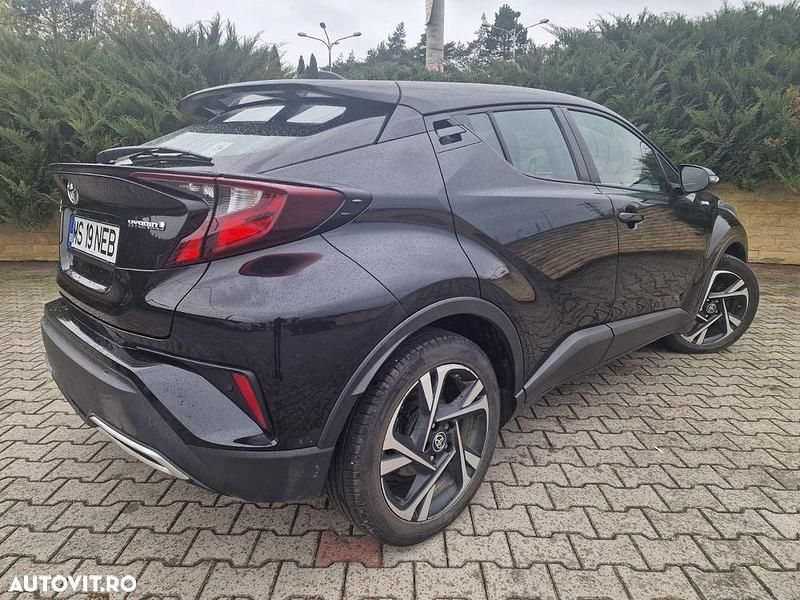 Second-hand Toyota C-HR Style 184 CP (135 kW) 2021 Culoarenegru SUV
