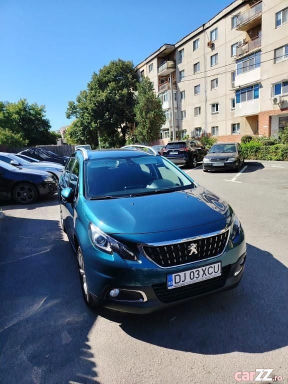Second-hand Peugeot 2008 130 CP (95 kW) 2019 Verde SUV