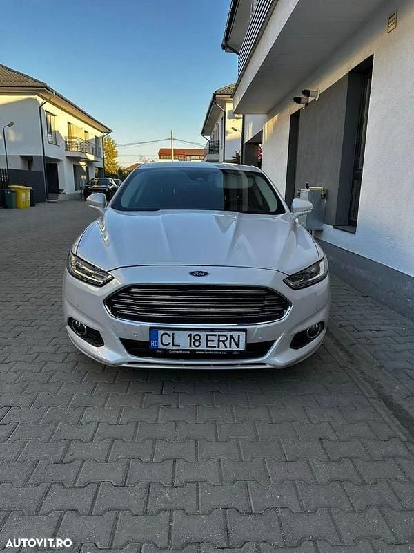 Culoarealb Utilizat 2015 Ford Mondeo Titanium Berlinǎ | 8.499 EUR - Imagine 1/4