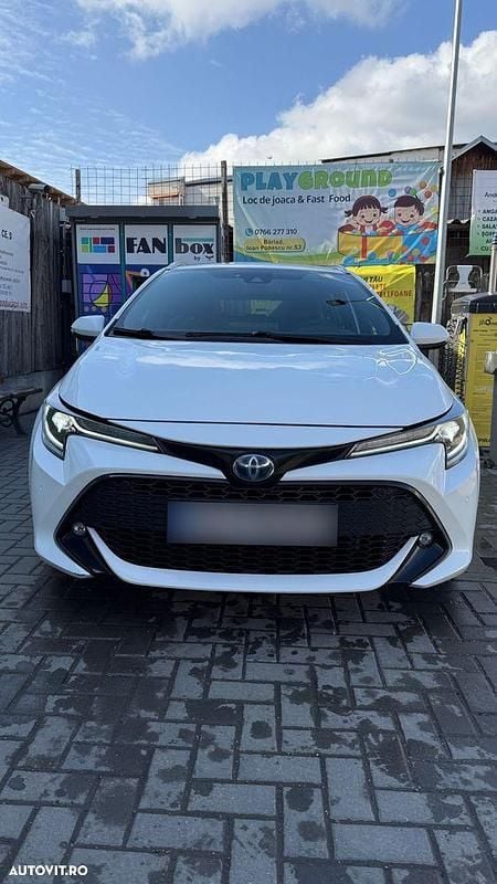 Culoarealb Utilizat 2019 Toyota Corolla Break | 17.500 EUR - Imagine 1/4