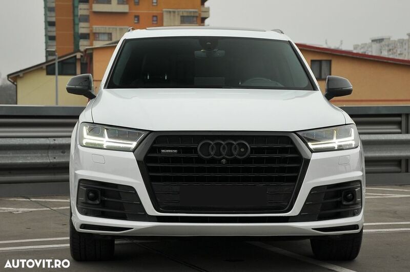 Alb Utilizat 2017 Audi Q7 SUV | 30.990 EUR (Preț OK) - Imagine 1/4