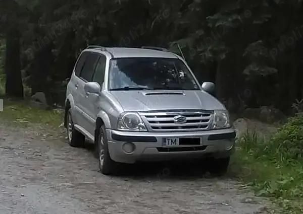 Argintiu Utilizat 2004 Suzuki Grand Vitara SUV | 4.800 EUR (Preț OK) - Imagine 1/3