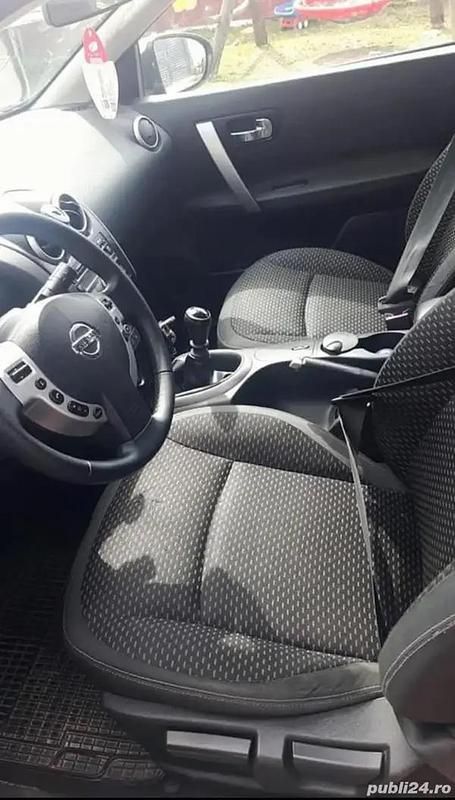 Second-hand 2007 Nissan Qashqai SUV | 5.300 EUR (Preț OK) - Imagine 1/4