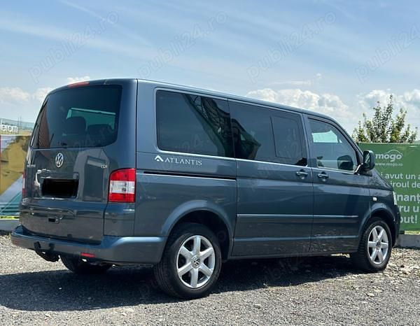 Second-hand VW Multivan 130 CP (95 kW) 2008 Gri Van