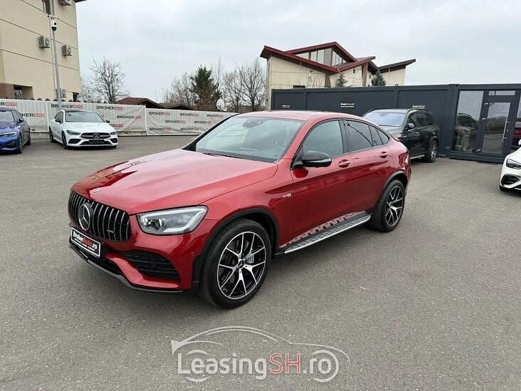 Roșu Utilizat 2020 Mercedes GLC43 AMG AMG Coupe | 52.900 EUR (Preț OK) - Imagine 1/4