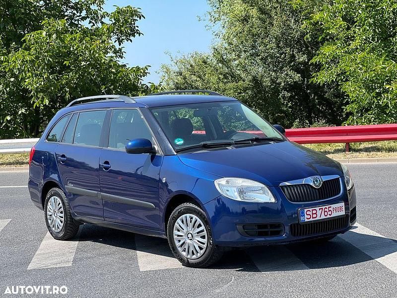Albastru Utilizat 2009 Skoda Fabia Break | 2.295 EUR (Preț OK) - Imagine 1/4