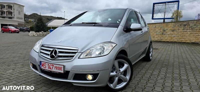 Argint Utilizat 2010 Mercedes A150 Elegance Hatchback | 3.790 EUR (Preț OK) - Imagine 1/4
