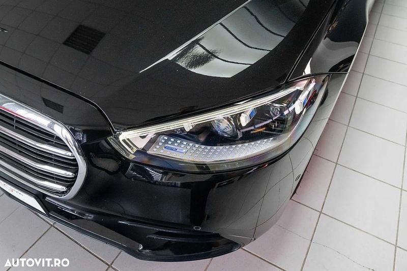 Second-hand Mercedes S400 330 CP (242 kW) 2021 Culoarenegru Berlinǎ