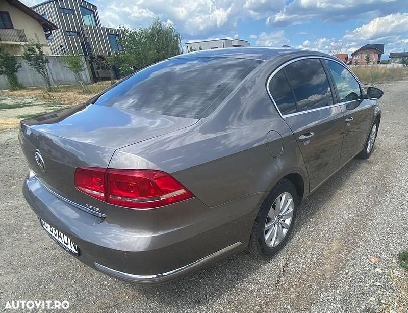 Culoaremaro Utilizat 2011 VW Passat Comfortline Break | 6.599 EUR (Puțin scump) - Imagine 1/4