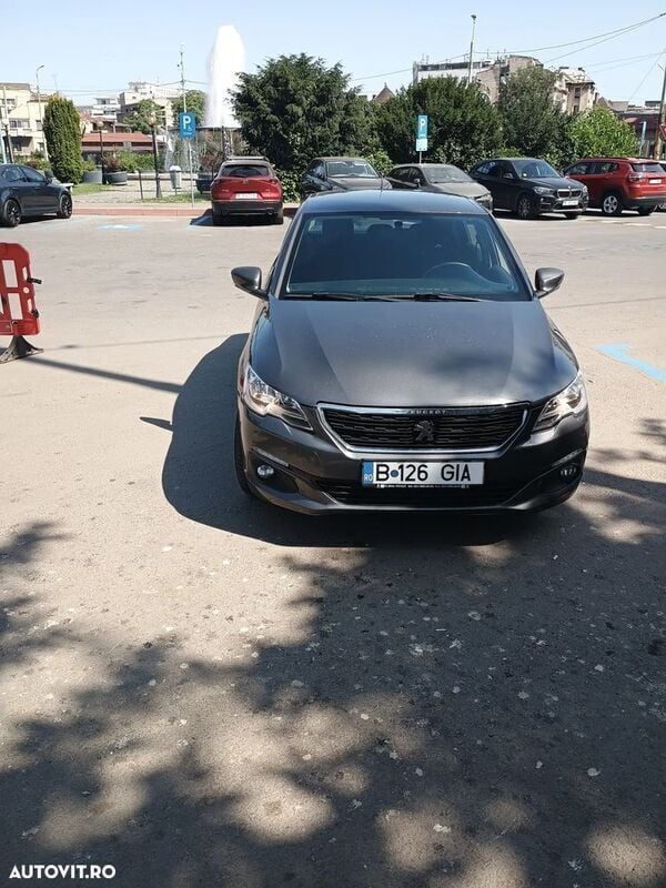 Gri Utilizat 2020 Peugeot 301 Allure Berlinǎ | 8.200 EUR - Imagine 1/4