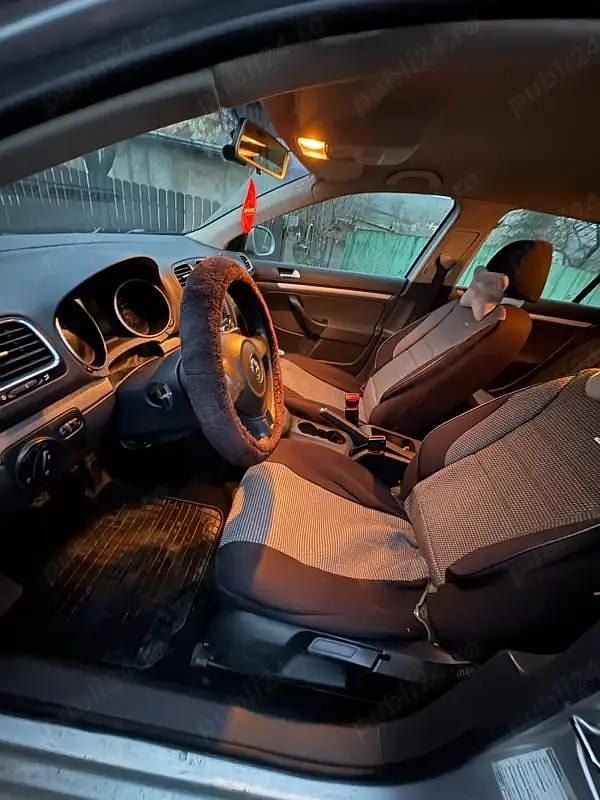 Second-hand 2010 VW Golf Break | 2.300 EUR (Preț bun) - Imagine 1/4