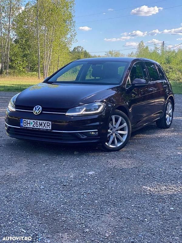Visiniu Utilizat 2017 VW Golf VII Highline Hatchback | 12.477 EUR (Puțin scump) - Imagine 1/4