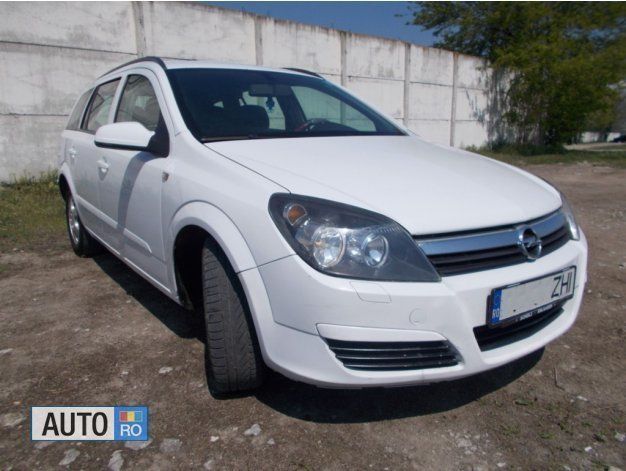 Alb Utilizat 2006 Opel Astra Break | 2.100 EUR (Preț OK) - Imagine 1/4