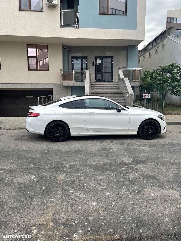 Second-hand Mercedes C200 184 CP (135 kW) 2016 Culoarealb Coupe