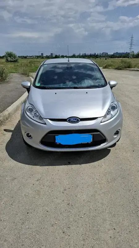 Gri Utilizat 2009 Ford Fiesta Hatchback | 3.750 EUR - Imagine 1/4
