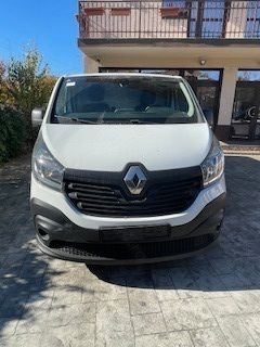 Alb Utilizat 2019 Renault Trafic Van | 8.900 EUR (Super Preț) - Imagine 1/4