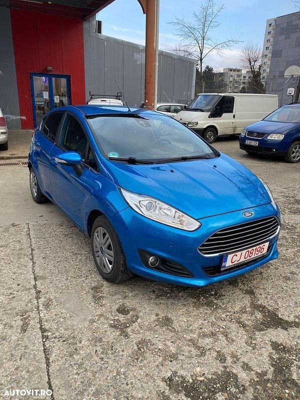 Second-hand Ford Fiesta Titanium 125 CP (91 kW) 2016 Culoarealbastru