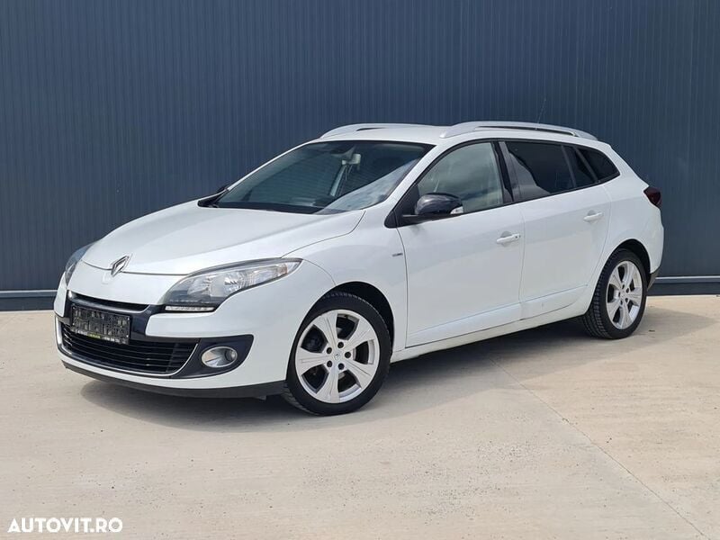 Alb Utilizat 2012 Renault Mégane GrandTour Bose Edition Break | 5.600 EUR (Puțin scump) - Imagine 1/4