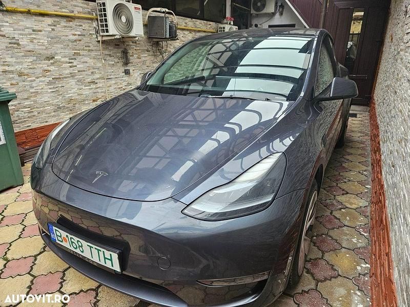 Second-hand Tesla Model Y 378 kW (514 CP) 2023 Culoaregri SUV