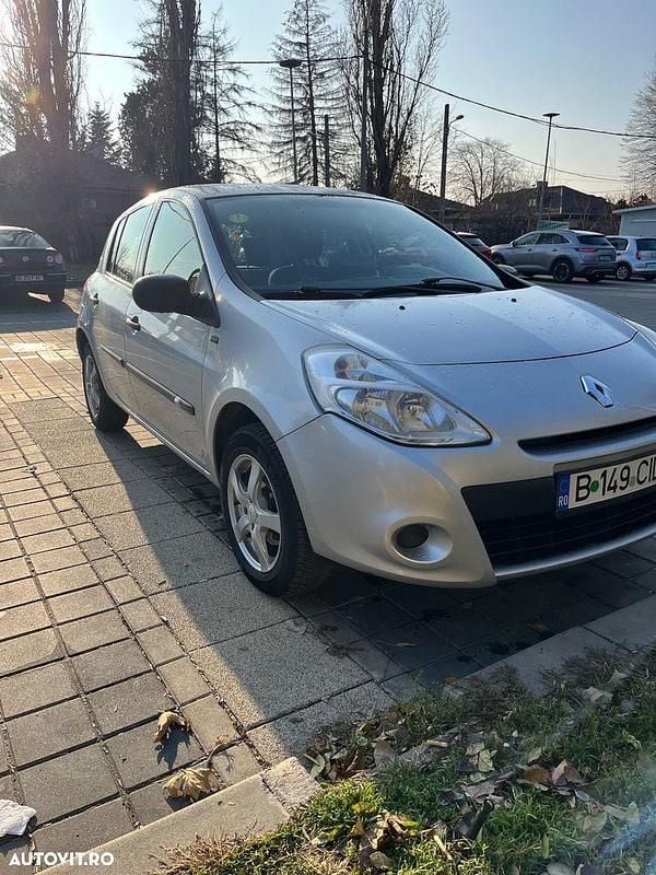 Culoaregri Utilizat 2011 Renault Clio III Hatchback | 3.830 EUR - Imagine 1/4