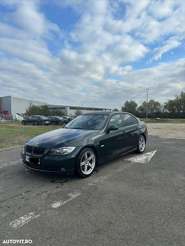 Culoareverde Utilizat 2005 BMW 318 Break | 5.000 EUR - Imagine 1/4