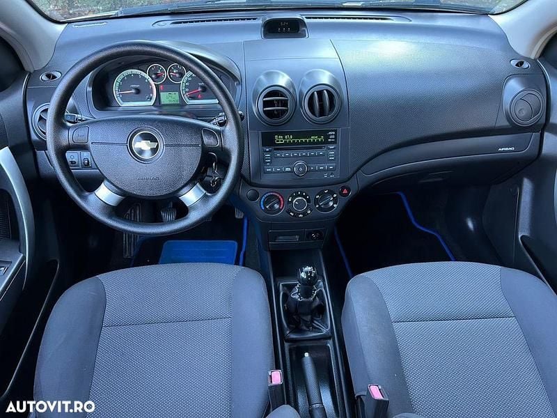 Second-hand Chevrolet Aveo 72 CP (52 kW) 2011 Culoareargint