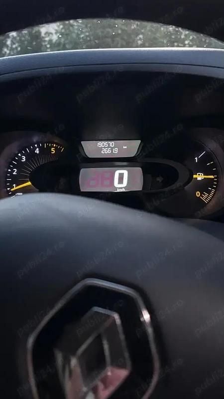 Second-hand Renault Trafic 96 CP (70 kW) 2016 Monovolum