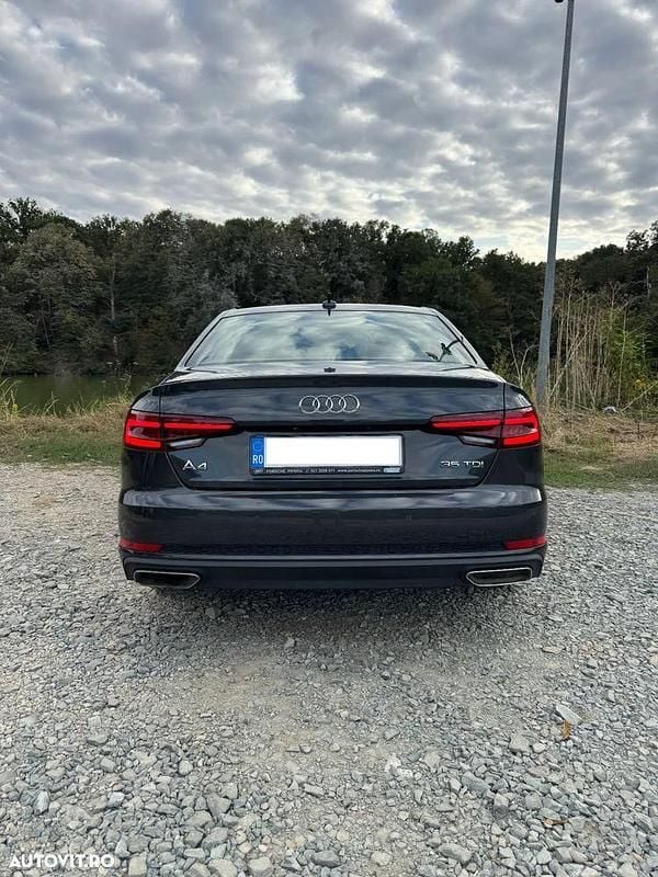 Second-hand Audi A4 Design 150 CP (110 kW) 2019 Culoaregri Berlinǎ