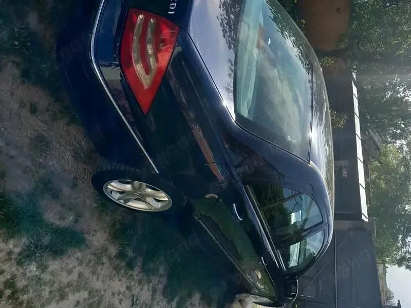 Utilizat 2003 Mercedes C200 Berlinǎ | 2.950 EUR - Imagine 1/4
