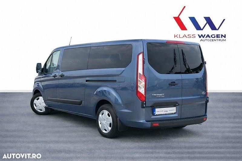 Second-hand Ford Transit Custom Trend 130 CP (95 kW) 2022 Culoarealbastru Monovolum
