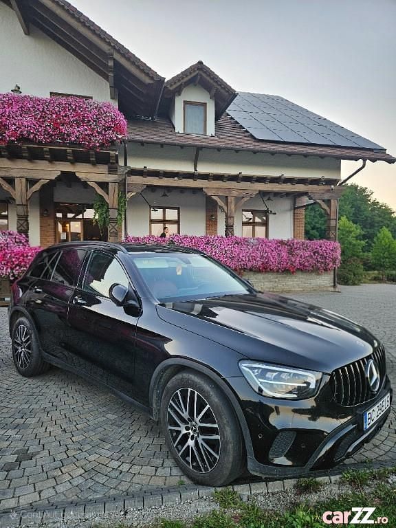 Negru Utilizat 2019 Mercedes GLC300 SUV | 21.950 EUR - Imagine 1/4