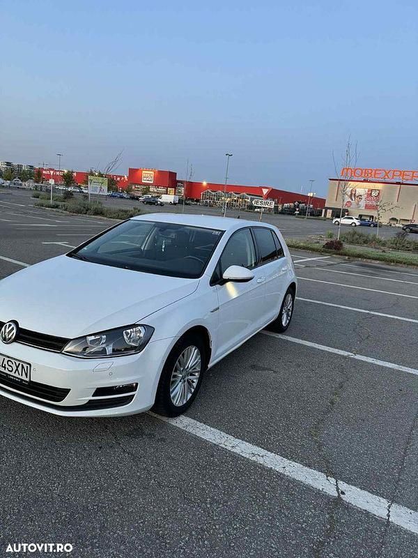 Culoarealb Utilizat 2014 VW Golf VII Hatchback | 6.300 EUR (Super Preț) - Imagine 1/4