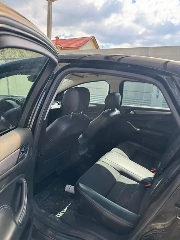 Utilizat 2007 Ford Mondeo Berlinǎ | 2.300 EUR - Imagine 1/4