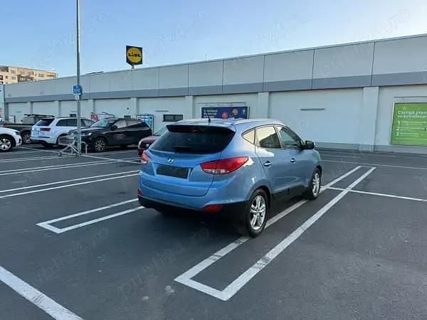 Second-hand Hyundai ix35 Style 184 CP (135 kW) 2012 Albastru SUV