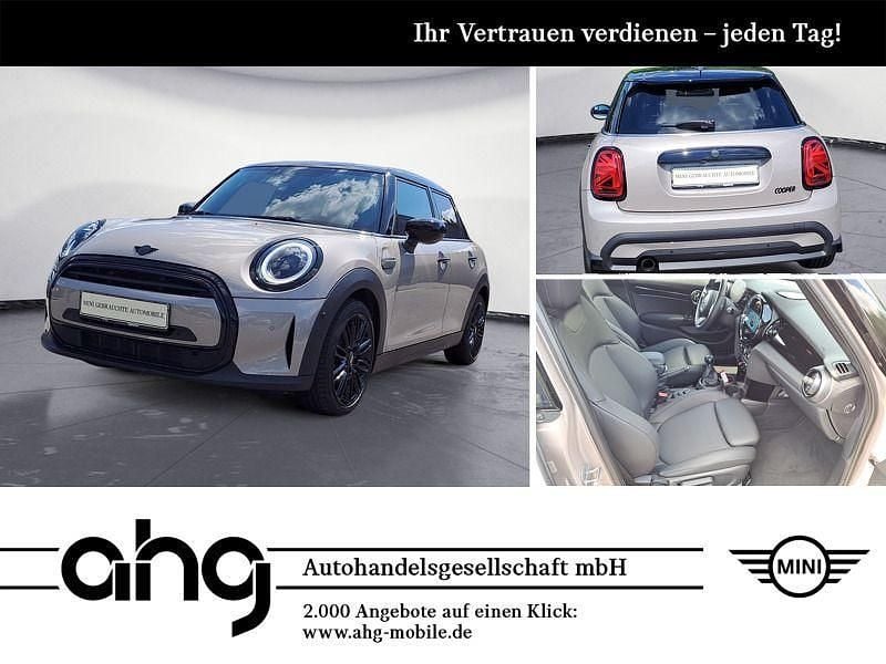 Utilizat 2022 Mini Cooper Classic Hatchback | 26.242 EUR - Imagine 1/1