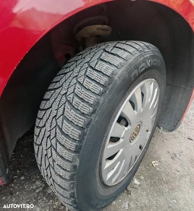 Second-hand VW Jetta Comfortline 102 CP (75 kW) 2008 Culoarerosu Berlinǎ