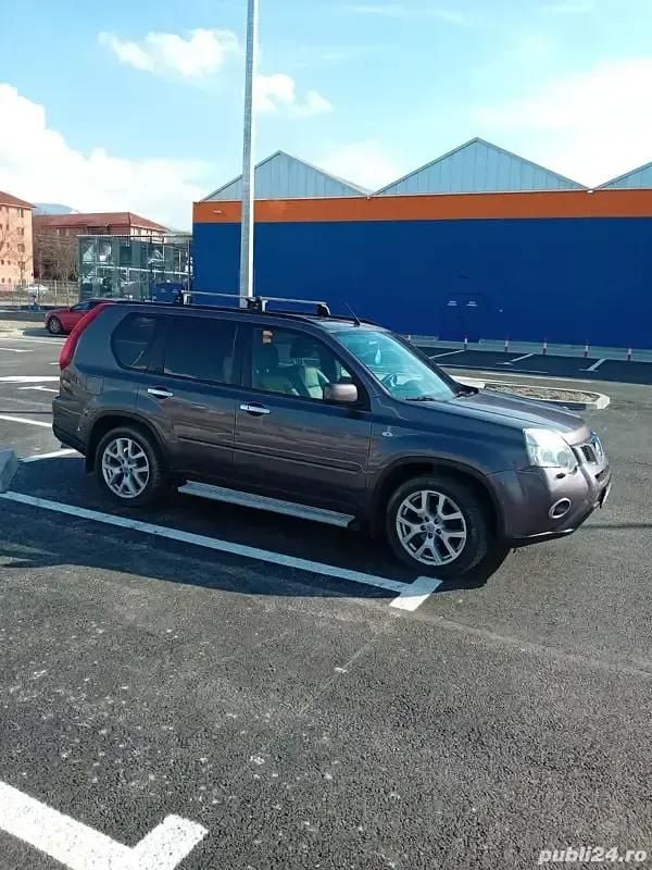 Utilizat 2012 Nissan X-Trail SUV | 9.000 EUR (Puțin scump) - Imagine 1/4
