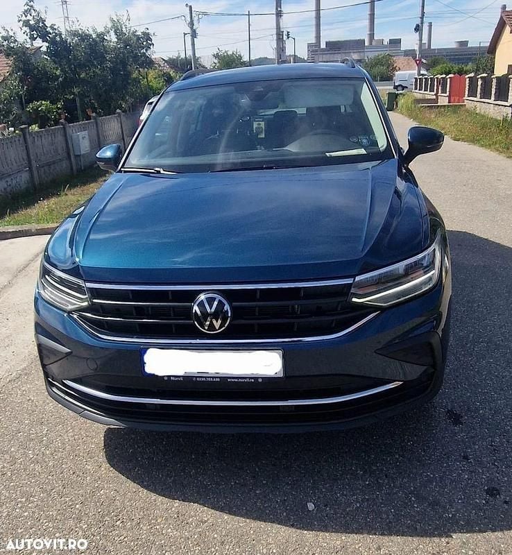 Culoarealbastru Utilizat 2023 VW Tiguan Life SUV | 25.900 EUR (Preț OK) - Imagine 1/4