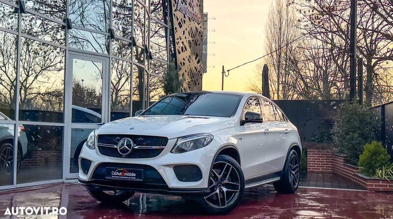 Alb Utilizat 2017 Mercedes GLE43 AMG AMG line SUV | 39.554 EUR - Imagine 1/4