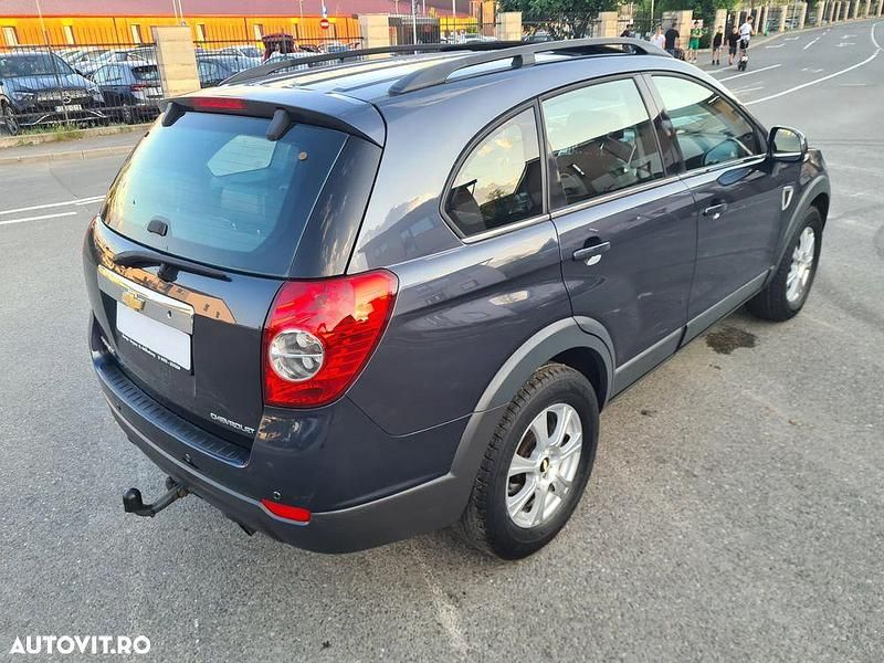 Second-hand Chevrolet Captiva LT 150 CP (110 kW) 2008 Gri SUV