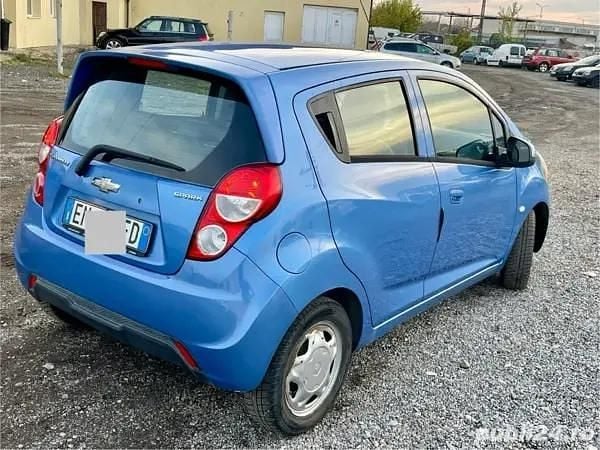 Second-hand Chevrolet Spark 68 CP (50 kW) 2014 Albastru Hatchback