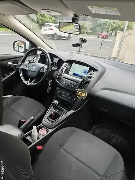Alb Utilizat 2018 Ford Focus Berlinǎ | 8.300 EUR (Preț OK) - Imagine 1/4