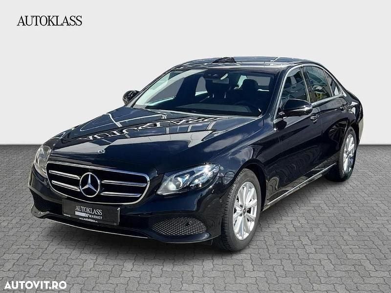 Culoarenegru Utilizat 2019 Mercedes E200 Berlinǎ | 28.900 EUR (Preț OK) - Imagine 1/4