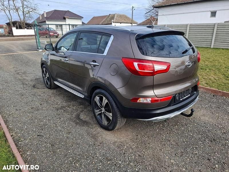 Second-hand Kia Sportage Spirit 184 CP (135 kW) 2012 Culoarebej SUV