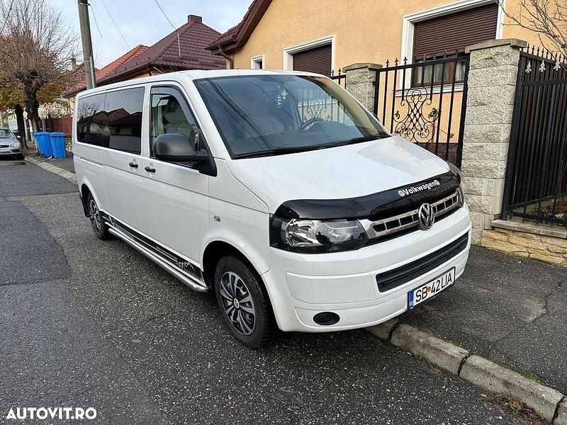 Culoarealb Utilizat 2013 VW Caravelle Monovolum | 11.790 EUR (Super Preț) - Imagine 1/4