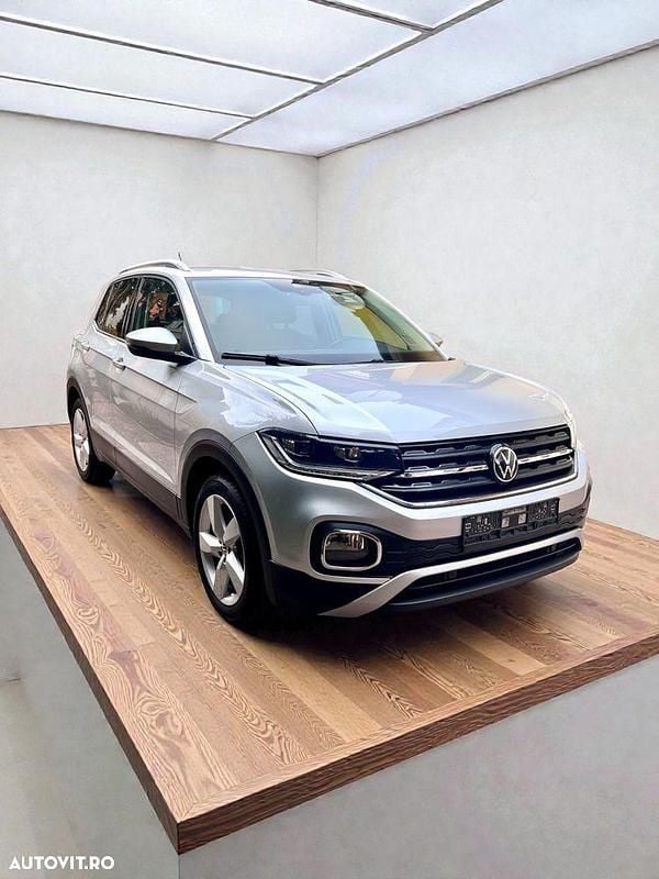 Second-hand VW T-Cross Life 110 CP (80 kW) 2021 Culoareargint SUV