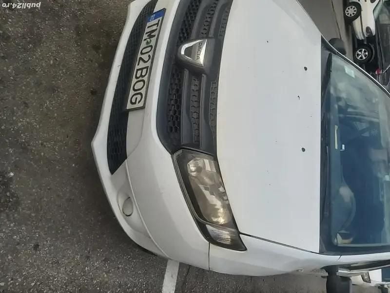 Utilizat 2014 Dacia Logan Berlinǎ | 2.300 EUR (Super Preț) - Imagine 1/4