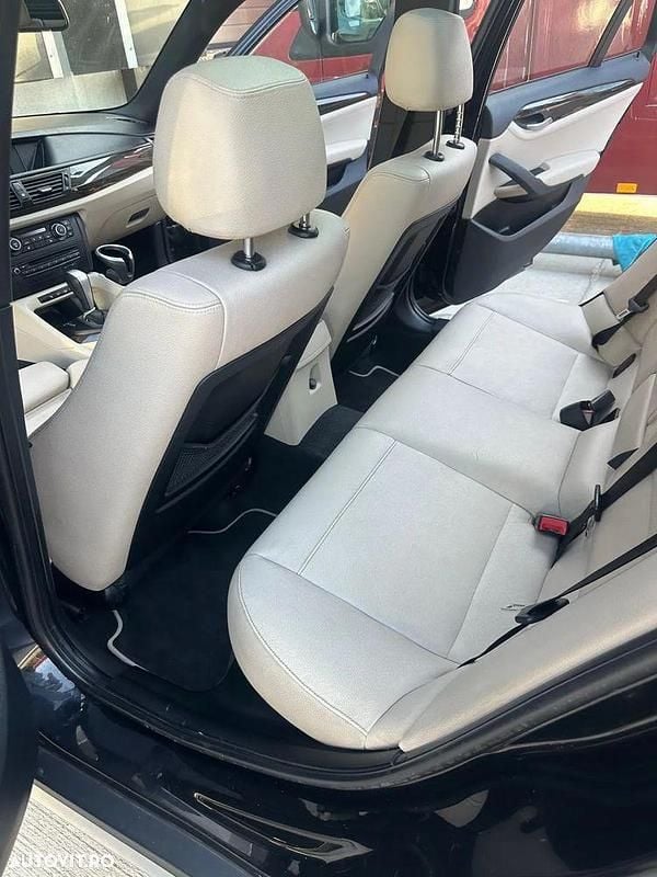 Negru Utilizat 2009 BMW X1 SUV | 8.990 EUR (Preț OK) - Imagine 1/4