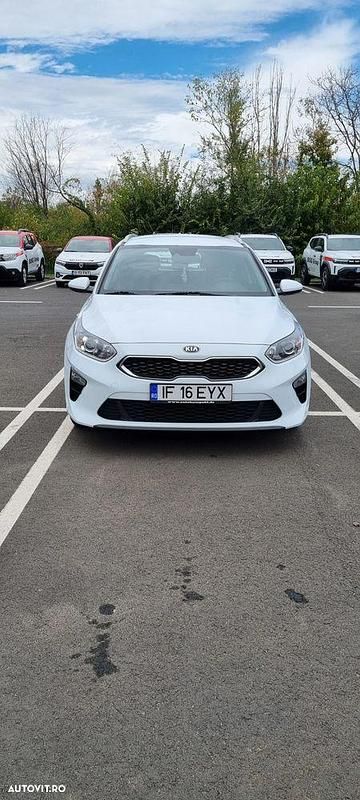 Culoarealb Utilizat 2019 Kia Ceed Platinum Edition Break | 10.300 EUR - Imagine 1/4