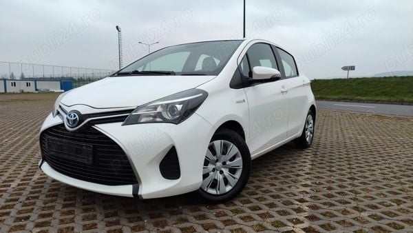 Utilizat 2016 Toyota Yaris Hybrid Berlinǎ | 7.550 EUR - Imagine 1/4